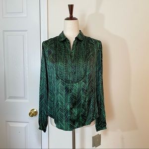 (Size M) Liz Claiborne Satin Button-Up